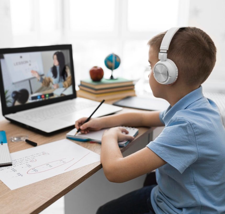 Vivamus dignissim sagittis urna